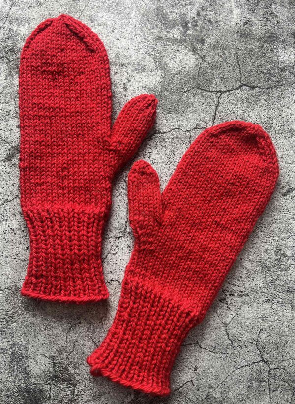 czerwone wełniane rękawiczki z jednym palcem z domieszką alpaki
