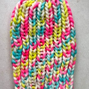 Zimowa czapka z wełny peruwiańskiej multicolor neon