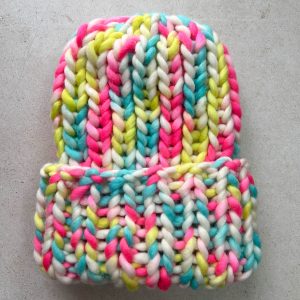 Zimowa czapka z wełny peruwiańskiej multicolor neon